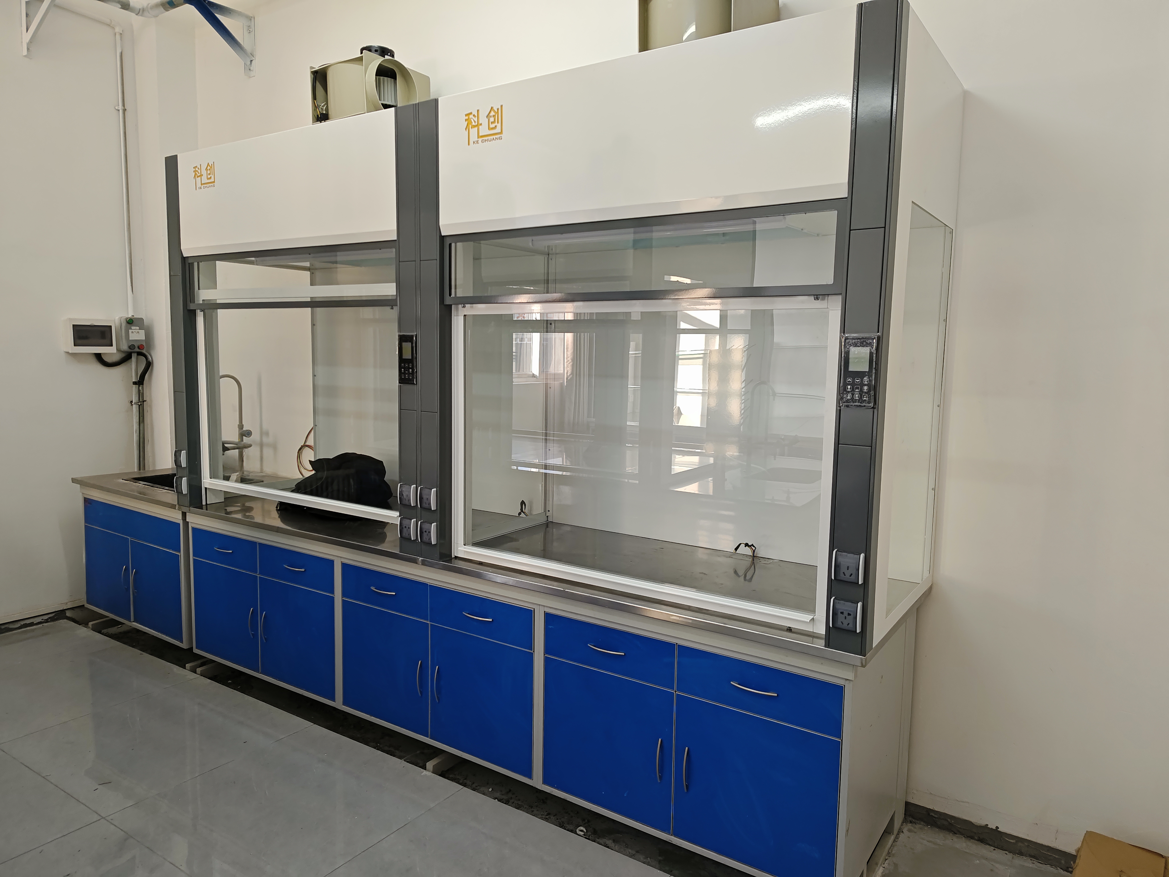 實(shí)驗(yàn)室裝修及家具案例